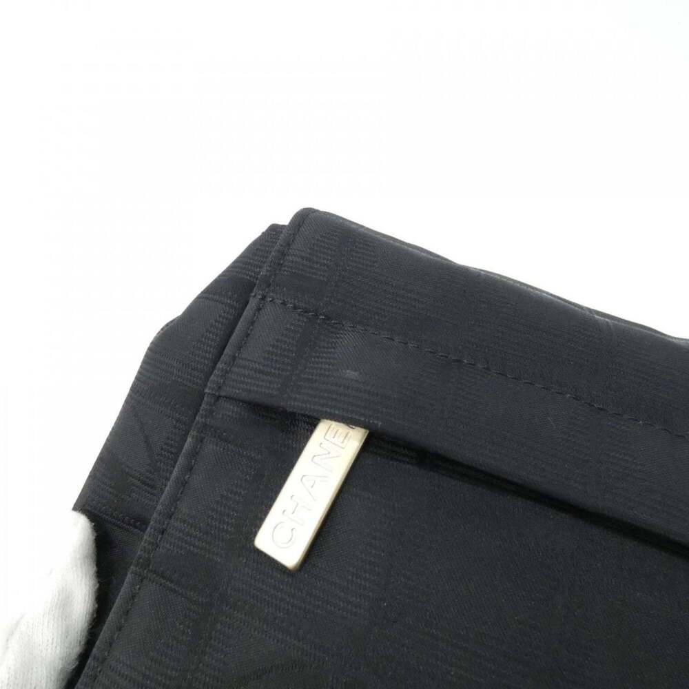 CHANEL Black Fanny Pack - Picture 4 of 8